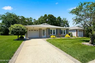 6 Floral Dr, Brick, NJ 08723 - Photo 2