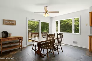 17 Millbrook Dr, Middletown, NJ 07748 - Photo 8