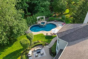 200 Aimee Dr, Freehold, NJ 07728 - Photo 92