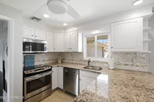 1648 Center St, Point Pleasant, NJ 08742 - Photo 10