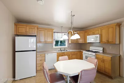 15 Tamarack Drive, Manalapan Township, NJ 07726 - Photo 8