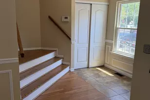 3904 Plowmans Ct, Freehold, NJ 07728 - Photo 4