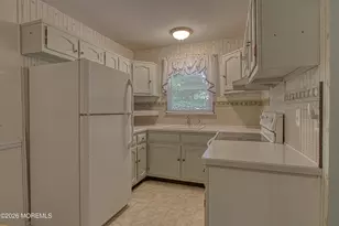 18 Valley Forge Dr, Whiting, NJ 08759 - Photo 2