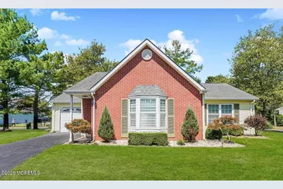 13 Gatley Close, Freehold, NJ 07728 - Photo 1