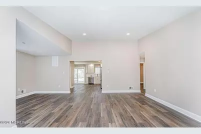 13 Gatley Close, Freehold, NJ 07728 - Photo 12