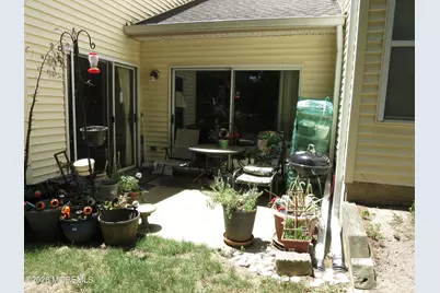 37 Aspen Avenue, Englishtown, NJ 07726 - Photo 18