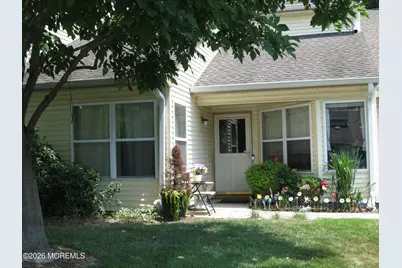 37 Aspen Avenue, Englishtown, NJ 07726 - Photo 2