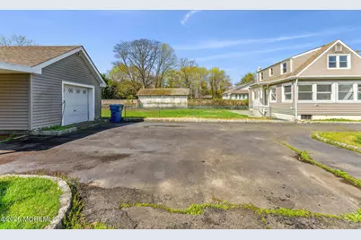 358 Beecroft Place, Oakhurst, NJ 07755 - Photo 6