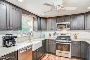 559 Brickyard Rd, Freehold, NJ 07728 - Photo 10
