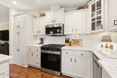 110 Woody Road, Freehold, NJ 07728 - Photo 8