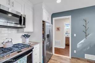 21 Carol Ct, Tinton Falls, NJ 07724 - Photo 6