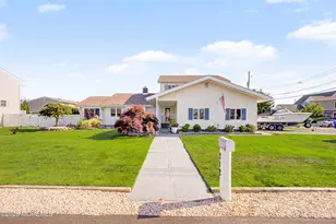 212 Riviera Dr, Toms River Township, NJ 08753 - Photo 2