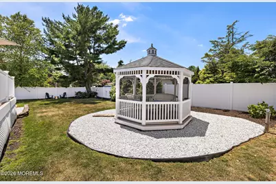 522 Mackey Avenue, Belford, NJ 07718 - Photo 42