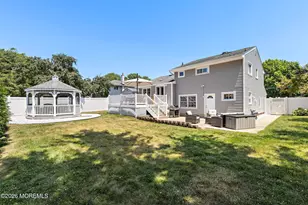 522 Mackey Ave, Belford, NJ 07718 - Photo 40