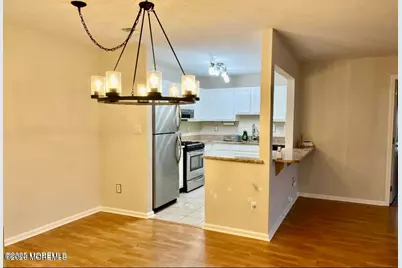 102 Wedgewood Circle, Belford, NJ 07718 - Photo 6