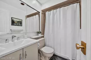 123 Almond Rd, Freehold, NJ 07728 - Photo 30