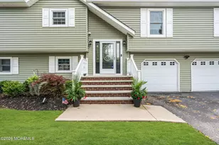 46 Cherry Bend Dr S, Howell Township, NJ 07731 - Photo 2
