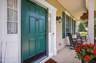 407 Vassar Dr, Freehold, NJ 07728 - Photo 8
