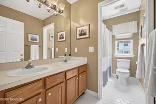 407 Vassar Dr, Freehold, NJ 07728 - Photo 44