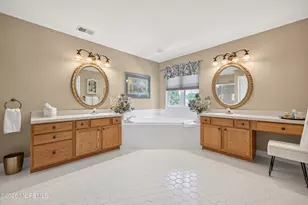 407 Vassar Dr, Freehold, NJ 07728 - Photo 40