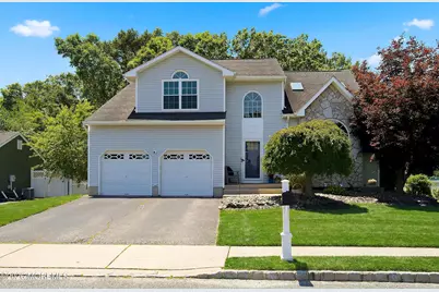28 Silverbrooke Circle, Howell Township, NJ 07731 - Photo 2