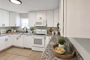 48E Cambridge Ct, Lakewood, NJ 08701 - Photo 4