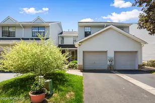 43 Chestnut Way, Manalapan Township, NJ 07726 - Photo 20