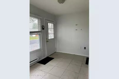 239 B Columbine Avenue, Whiting, NJ 08759 - Photo 4