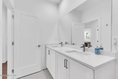 27 Linder Court, Middletown, NJ 07748 - Photo 68