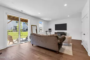 27 Linder Ct, Middletown, NJ 07748 - Photo 74