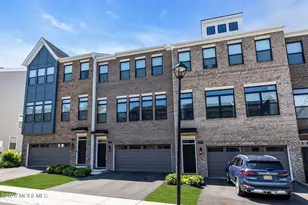 27 Linder Ct, Middletown, NJ 07748 - Photo 4