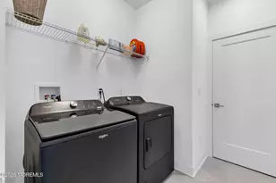 27 Linder Ct, Middletown, NJ 07748 - Photo 64