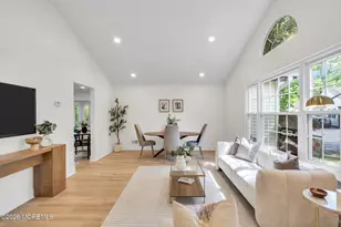 51 Linton Close, Freehold, NJ 07728 - Photo 6
