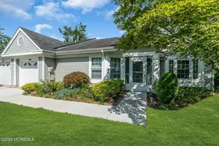 1016B Buckingham Dr, Manchester Township, NJ 08759 - Photo 2