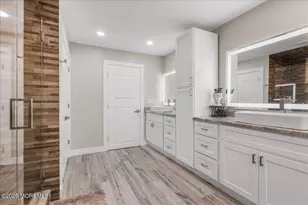 9 Landmark Ln, Marlboro Township, NJ 07746 - Photo 38
