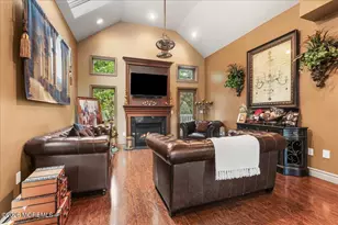 9 Landmark Ln, Marlboro Township, NJ 07746 - Photo 12
