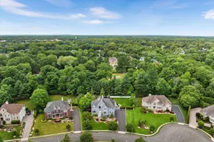 9 Landmark Ln, Marlboro Township, NJ 07746 - Photo 6