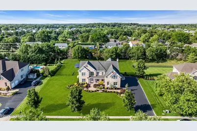 80 Stream Bank Drive, Freehold, NJ 07728 - Photo 2