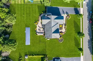 80 Stream Bank Dr, Freehold, NJ 07728 - Photo 4
