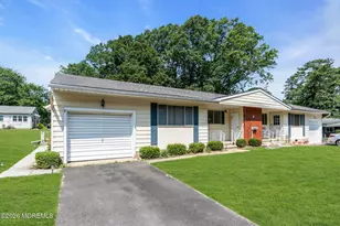 2 B Connecticut Dr, Whiting, NJ 08759 - Photo 2