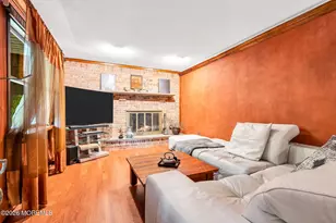 210 Church St, Belford, NJ 07718 - Photo 4