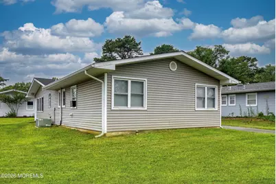 13 Clay Circle, Brick, NJ 08724 - Photo 2