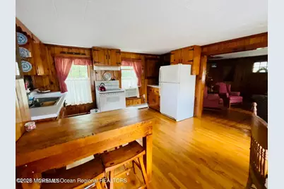 214 Howe Street, Point Pleasant, NJ 08742 - Photo 8