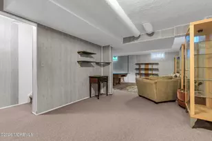 26 Brandywine Dr, Matawan, NJ 07747 - Photo 38