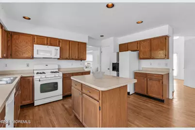 26 Brandywine Drive, Matawan, NJ 07747 - Photo 18