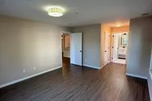 402 Wedgewood Cir, Belford, NJ 07718 - Photo 10