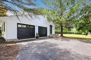 16 Newcastle Rd, Freehold, NJ 07728 - Photo 32