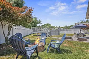 10 Rosemary Dr, Hazlet Township, NJ 07730 - Photo 36