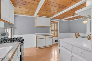 6 Haggers Ln, Fair Haven, NJ 07704 - Photo 10