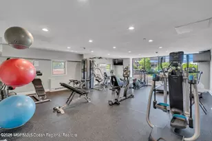 28 Riverside Ave, Red Bank, NJ 07701 - Photo 8
